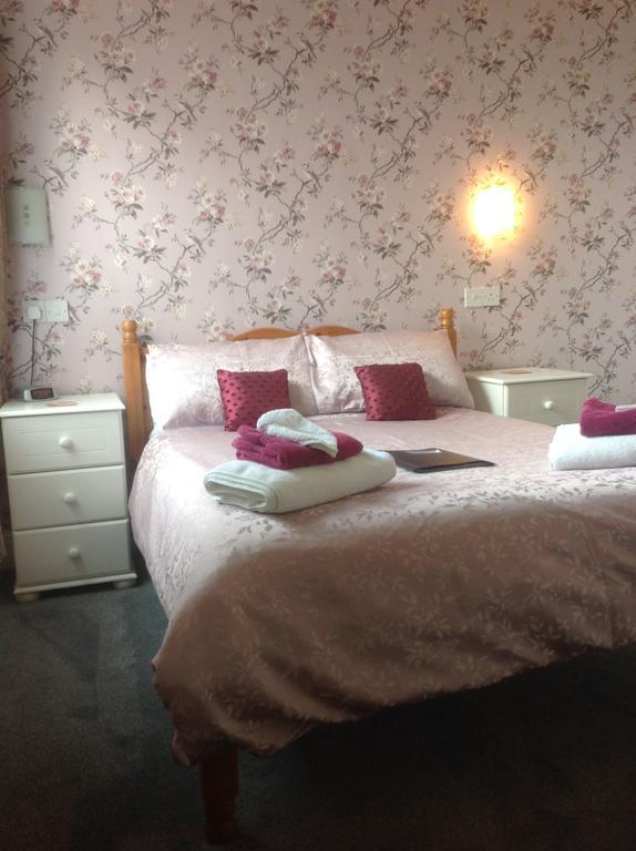 Cleasewood Hotel