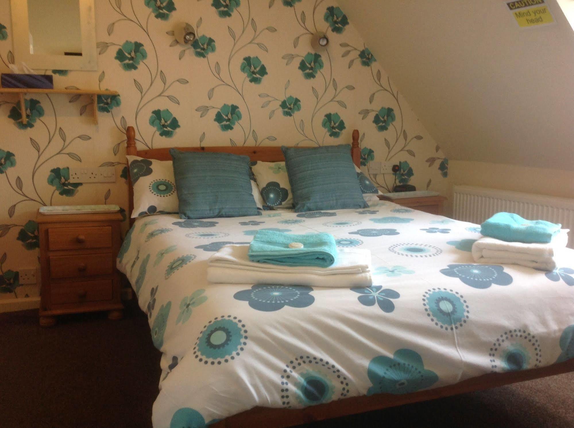 Cleasewood Hotel 4*